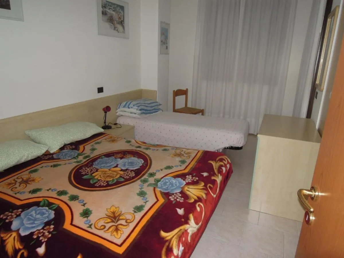Spacious Flat Perfect For Enjoy Your Vacations Bibione Apartment